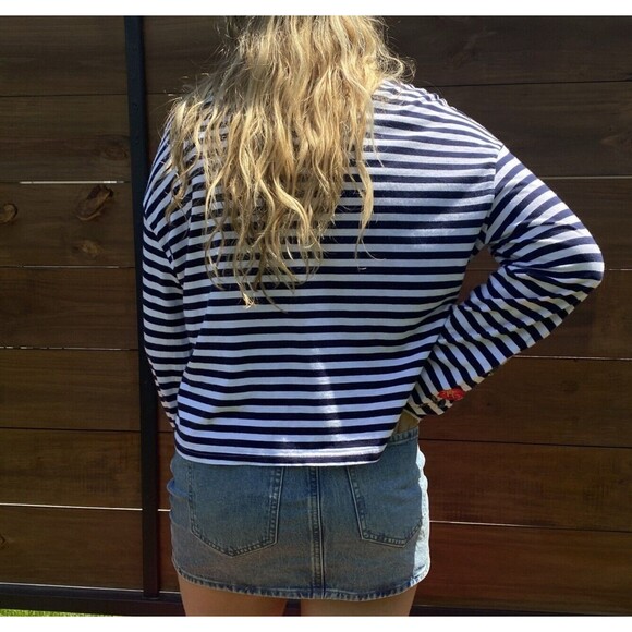 H&M Divided Cropped Women`s Top Embellished Long Sleeve Crewneck  Tee Blouse L - Picture 3 of 7